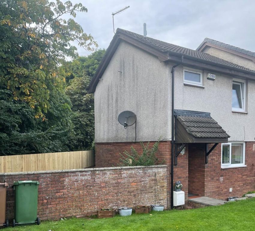 2 bed semi-detached house to rentSaughs Drive, 1Bn, Glasgow G33