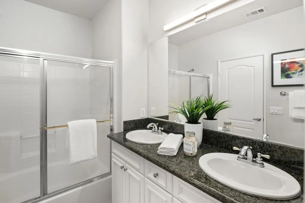 Additional image 37 of 12657 Elisa Lane Unit 200, San Diego, CA 92128