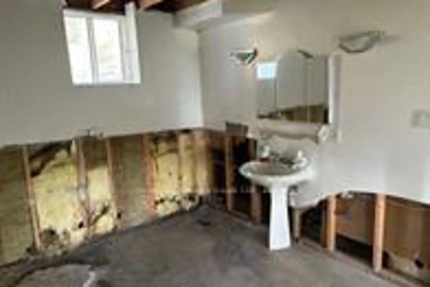 Additional image 12 of 504329 Grey Road 1 Road