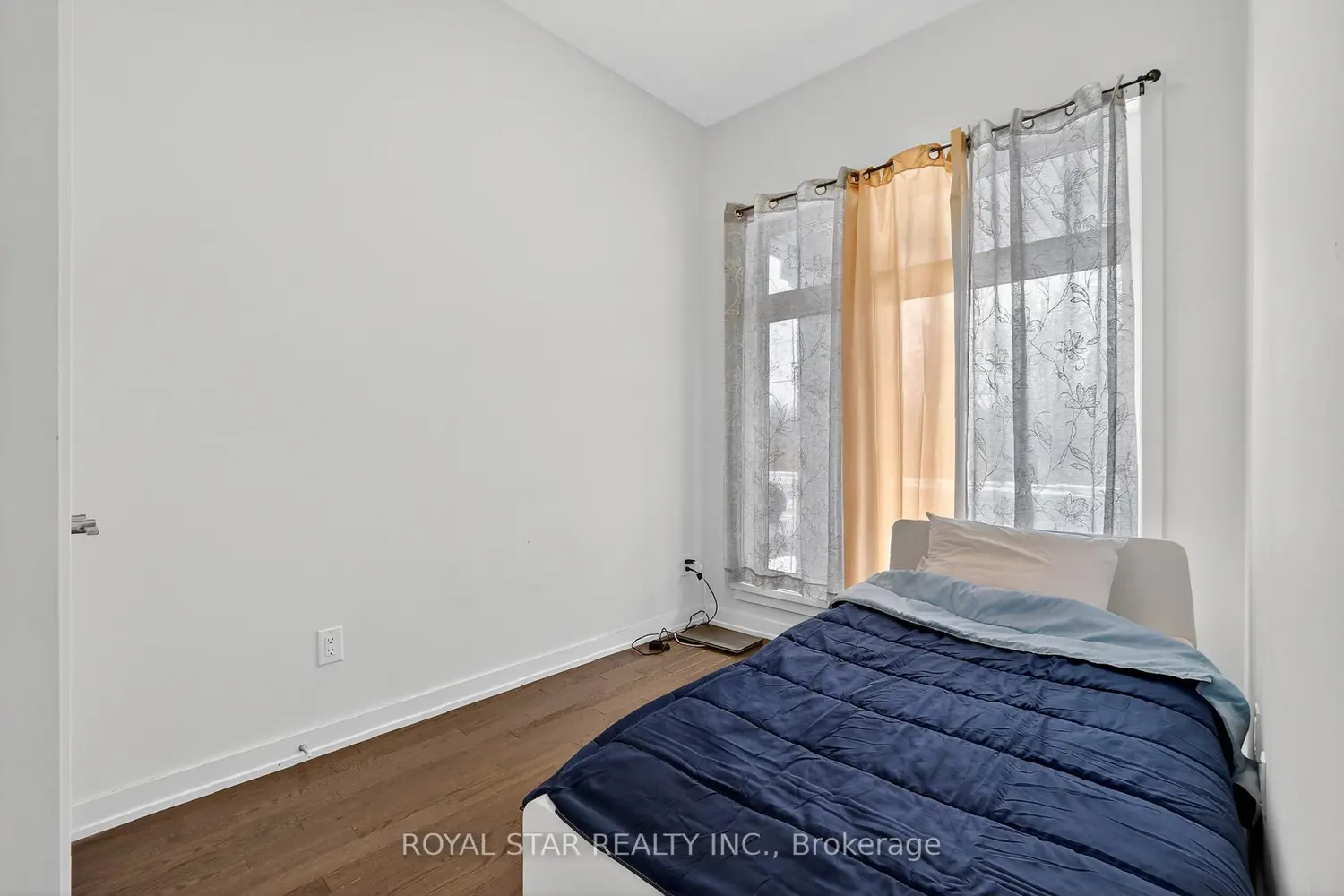 6493 Renaud Road photo 4