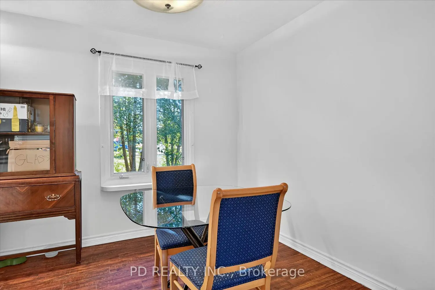 Additional image 4 of 54 Carlton Crescent