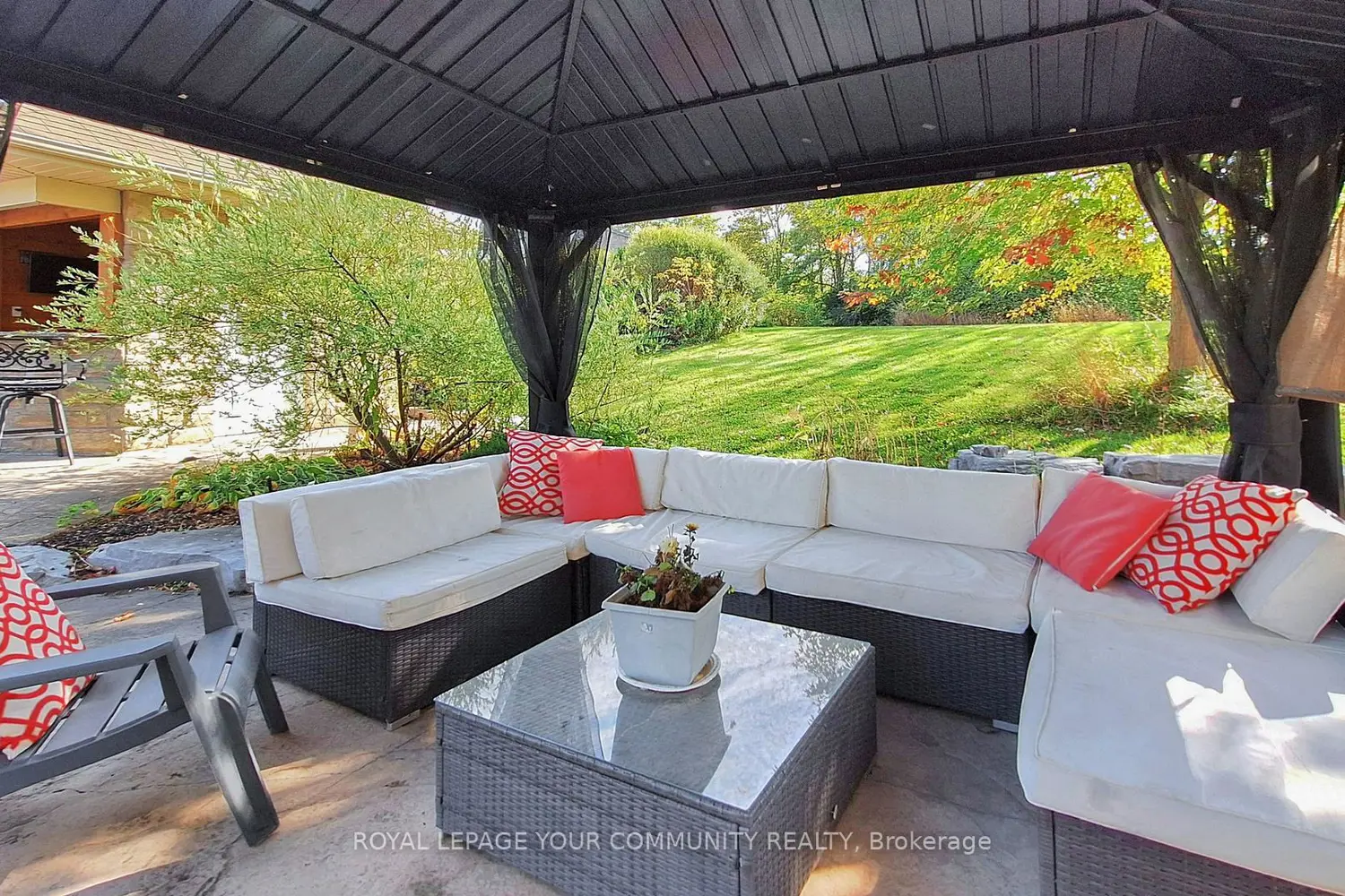 Additional image 15 of 1065 20Th Side Road