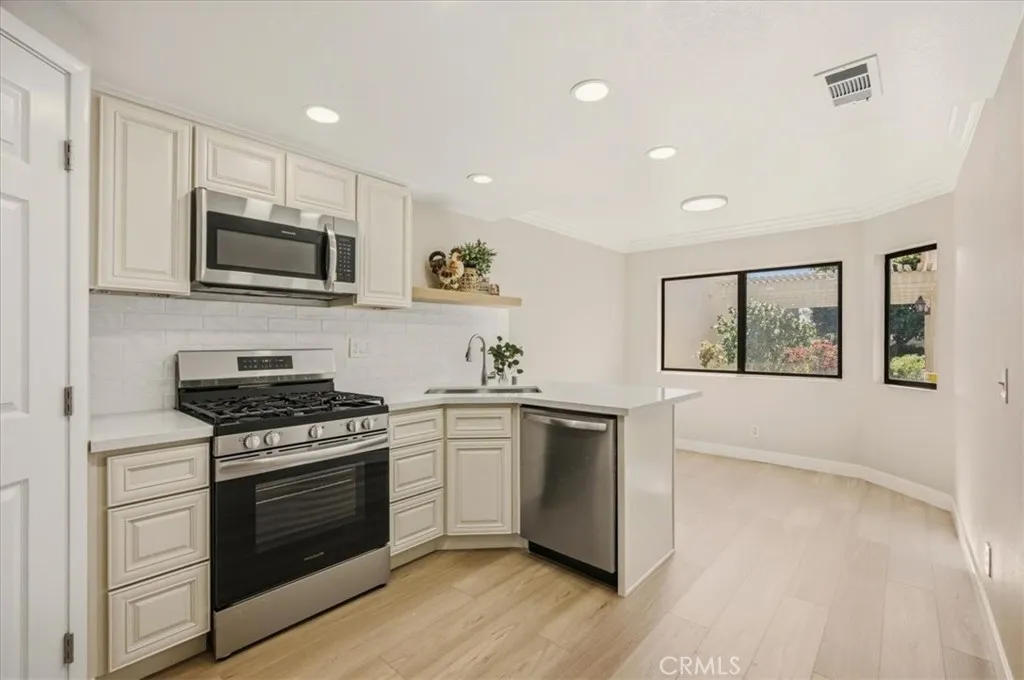 Additional image 11 of 1015 Pebble Beach Dr, Upland, CA 91784