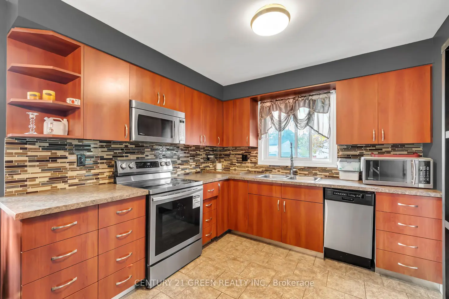 Additional image 13 of 126 Carlyle Drive