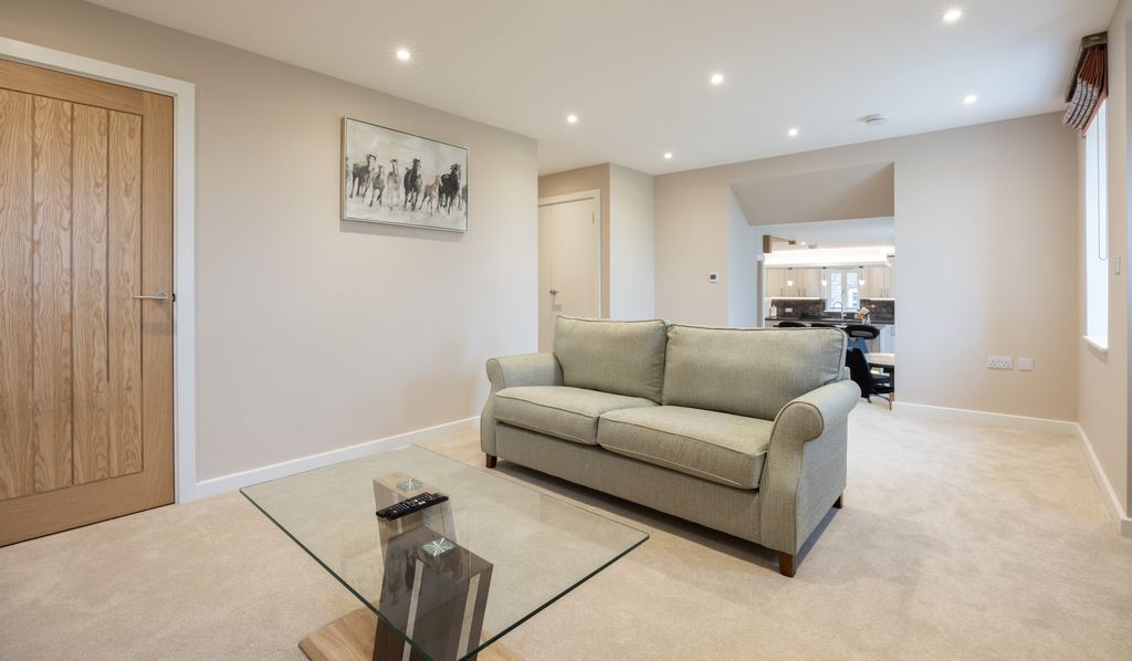 Additional image 7 of 2 bed detached house to rentLa Rue De La Sente, Grouville, Jersey JE3