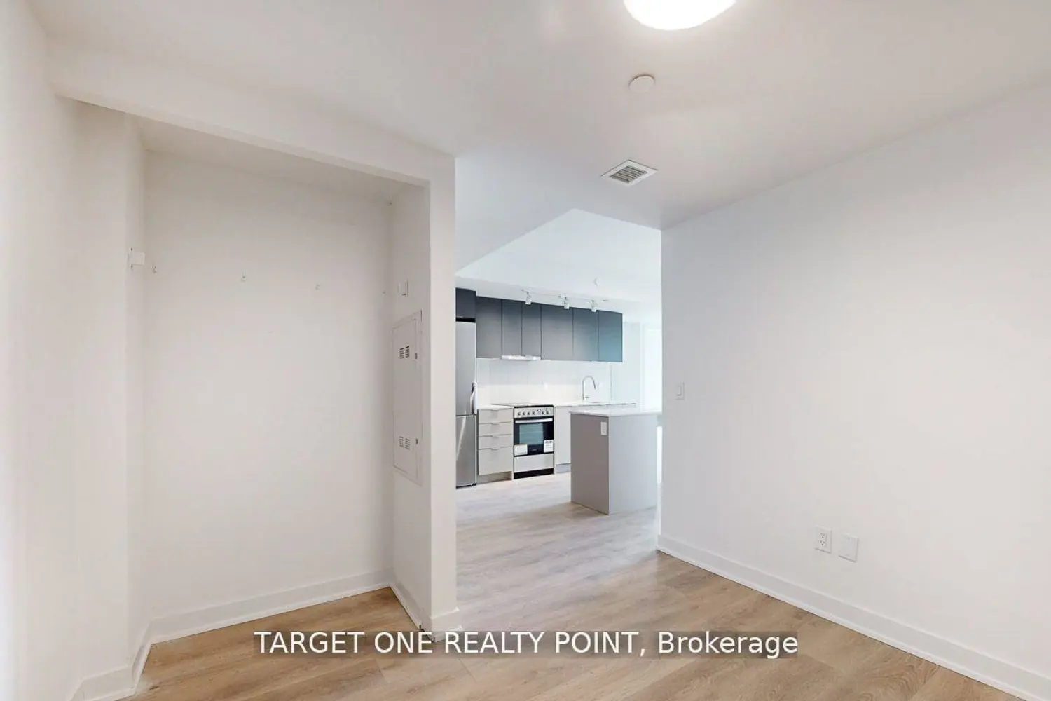 Additional image 5 of 8 Tippett Road 1006