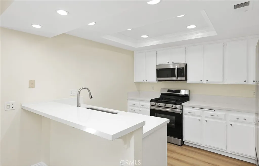 Additional image 16 of 94 Greenfield, Irvine, CA 92614