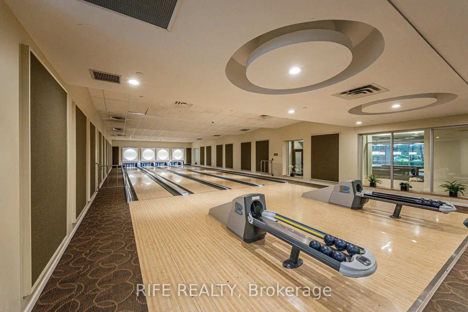 Additional image 17 of 3880 Duke Of York Boulevard Gph10