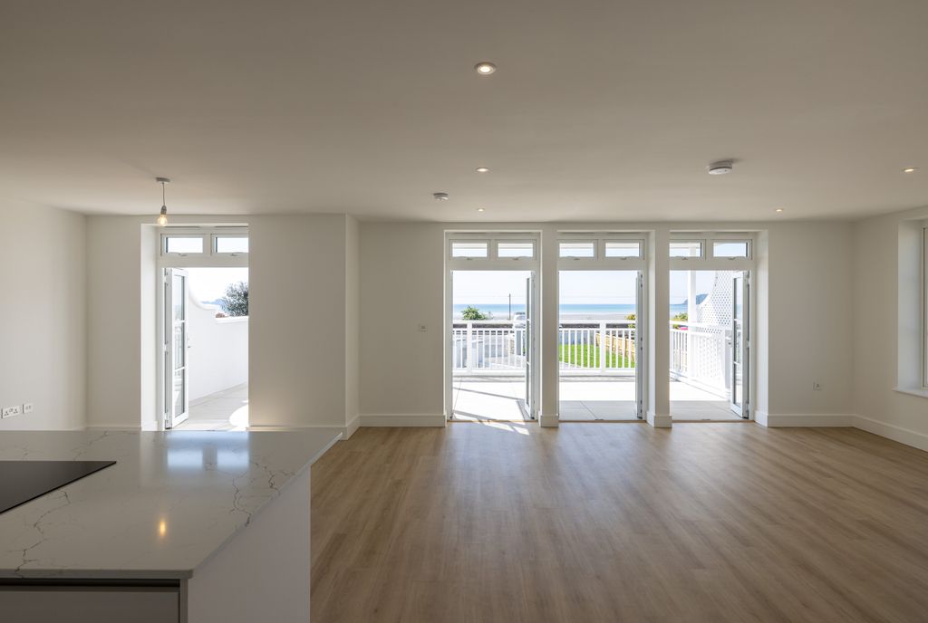 Additional image 9 of 3 bed flat to rentLa Route De La Haule, St. Lawrence, Jersey JE3