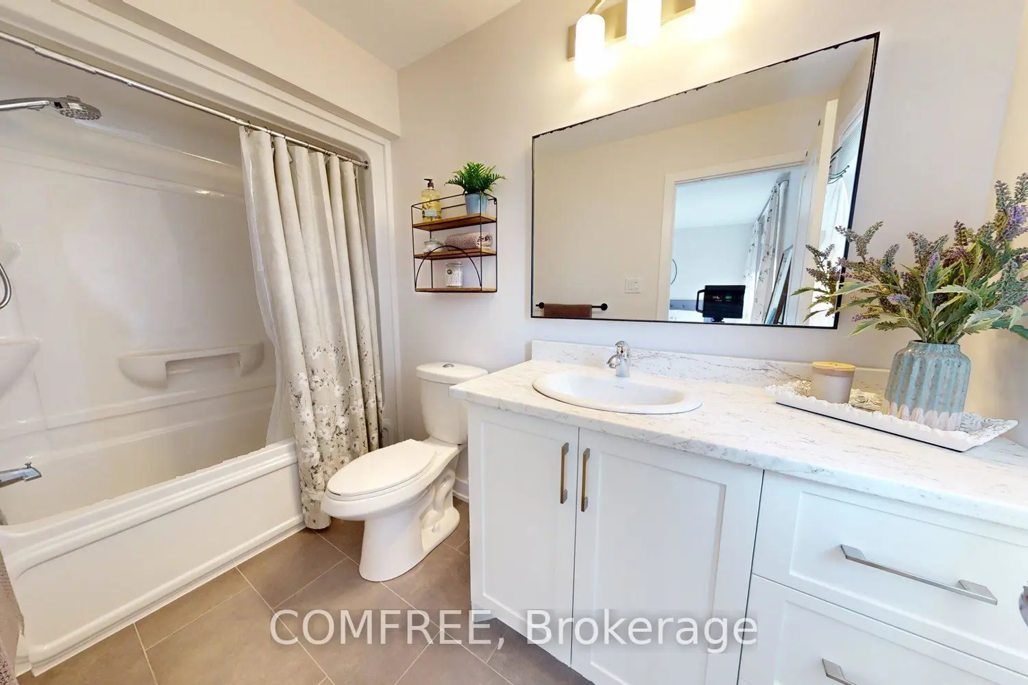 Additional image 15 of 63 Whitcomb Crescent