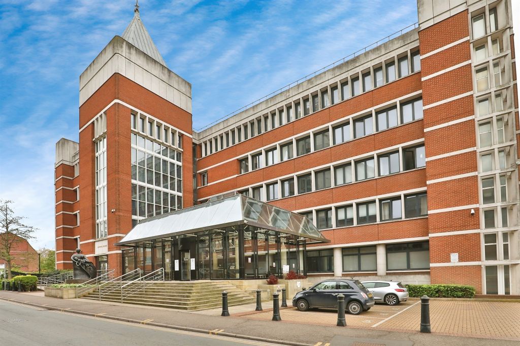 4 bed penthouse to rentSurrey Street, Norwich NR1
