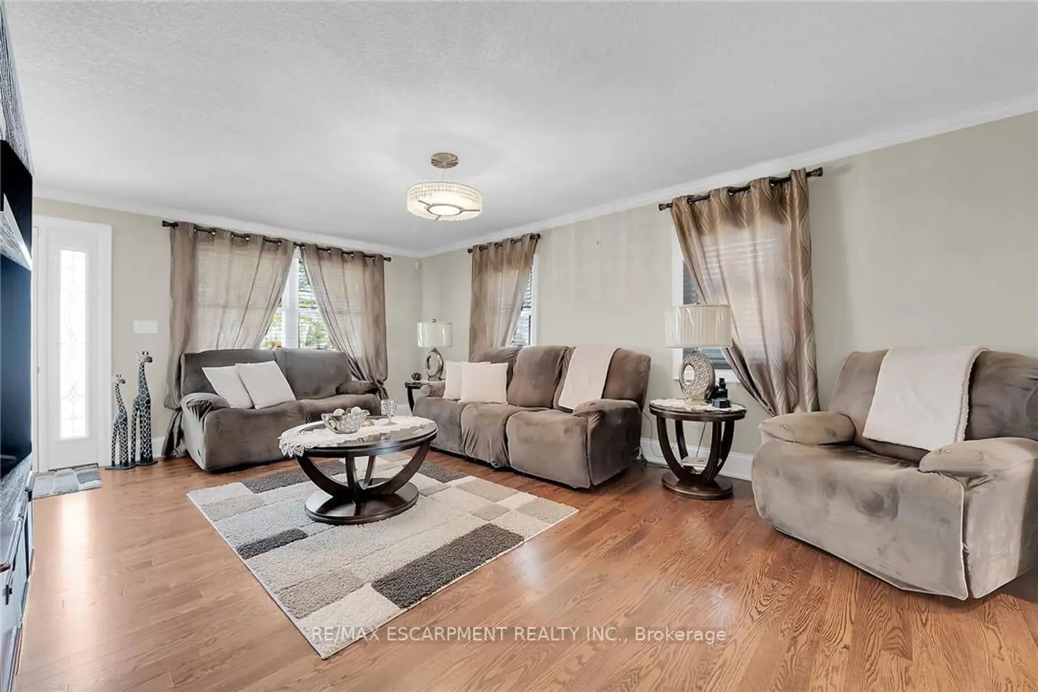 Additional image 4 of 1866 Thompson Road