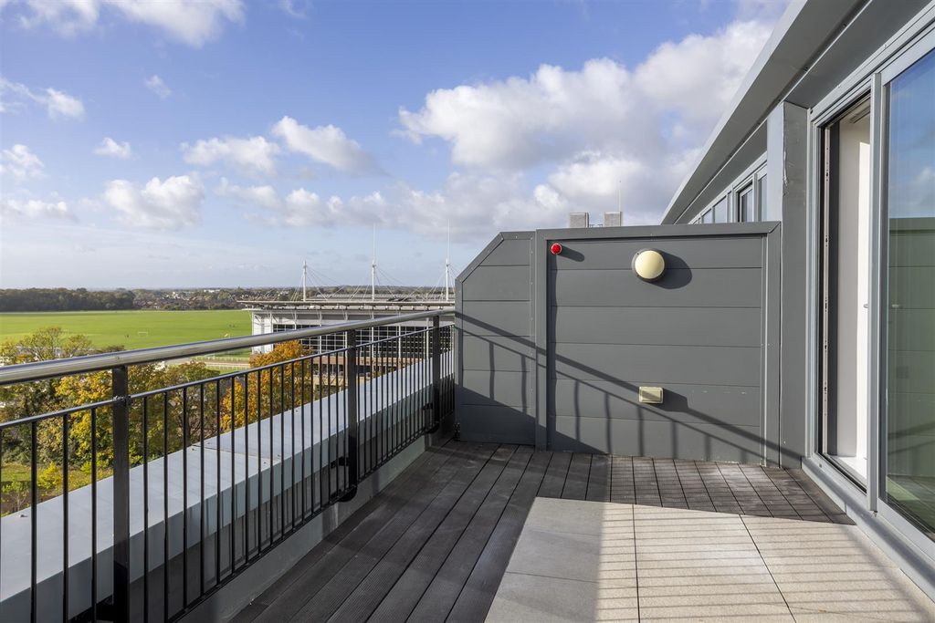 Additional image 14 of 3 bed flat to rentThe Residence, Bishopthorpe Road, York YO23