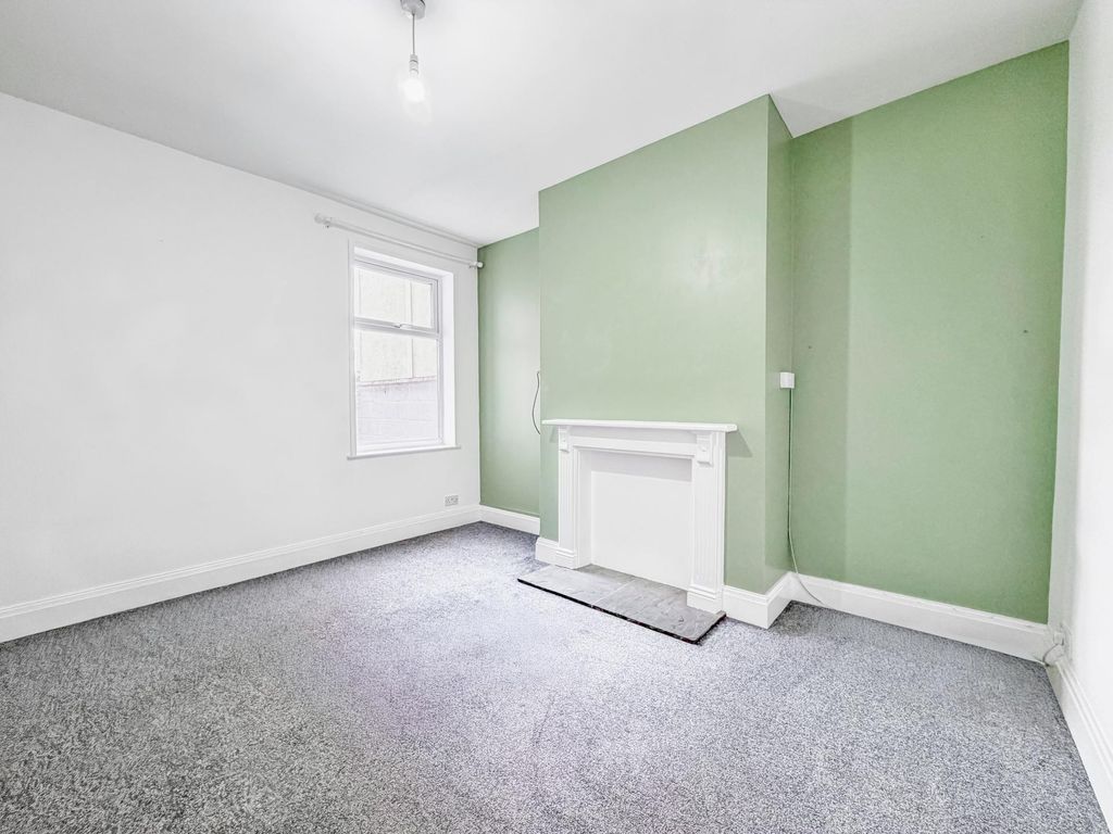 Additional image 3 of 3 bed terraced house to rentTorrington Street, Grimsby DN32