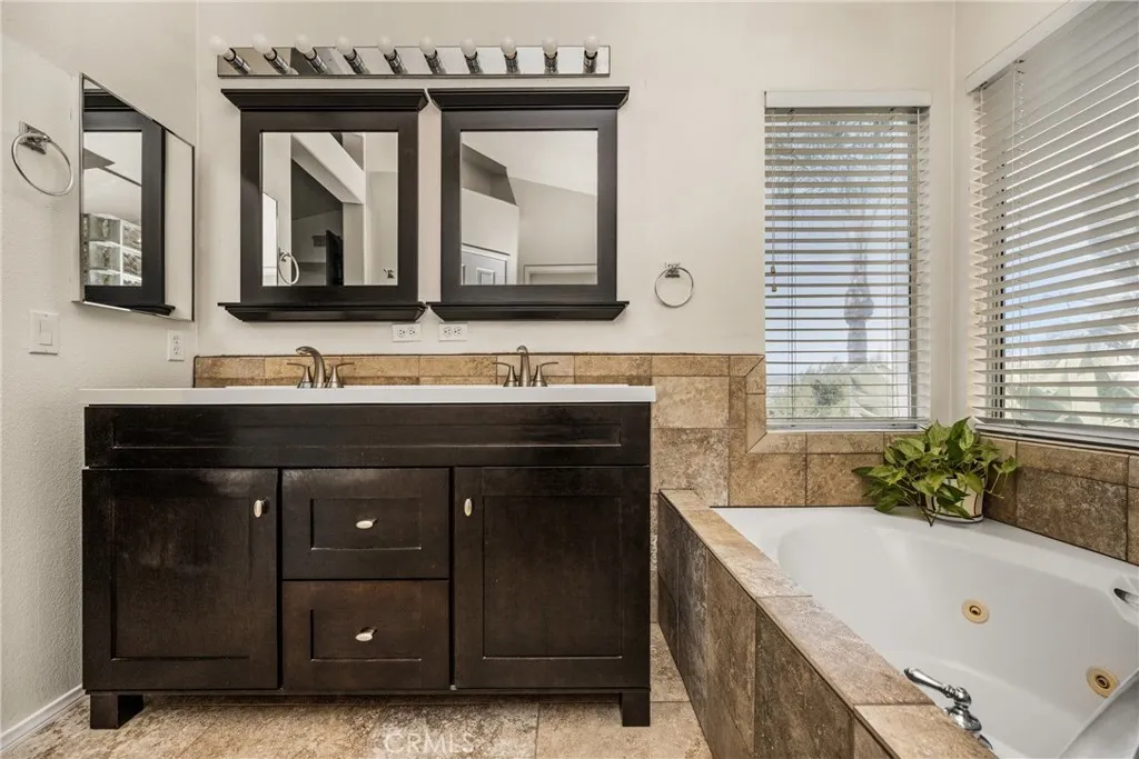 Additional image 102 of 993 S Dylan Way, Anaheim Hills, CA 92808