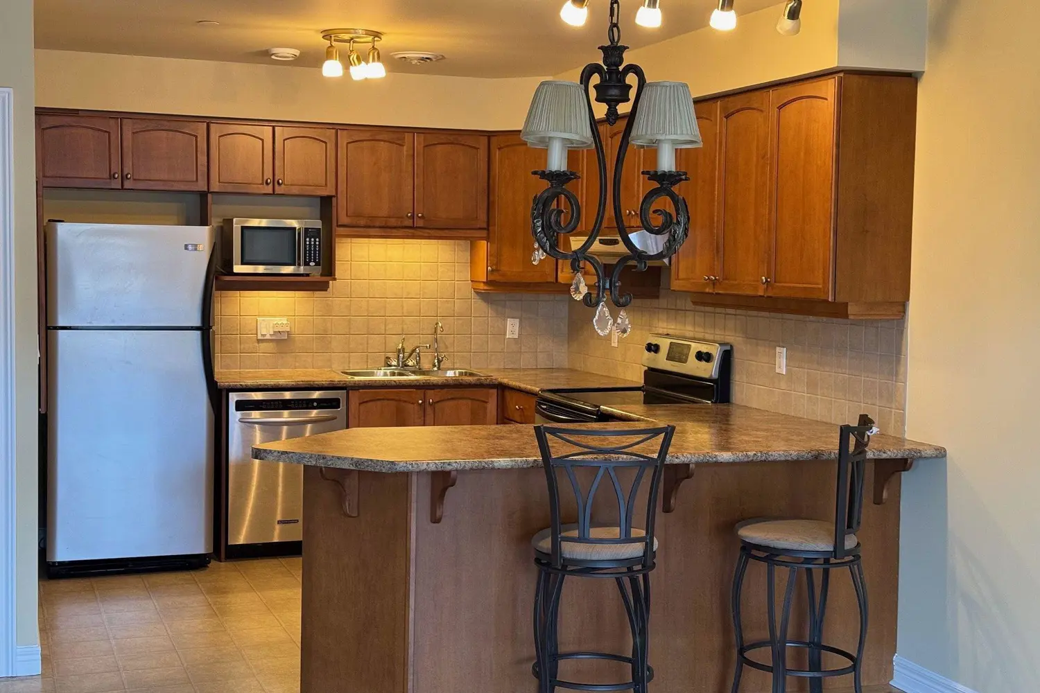 Additional image 6 of 65 Bayberry Drive C104