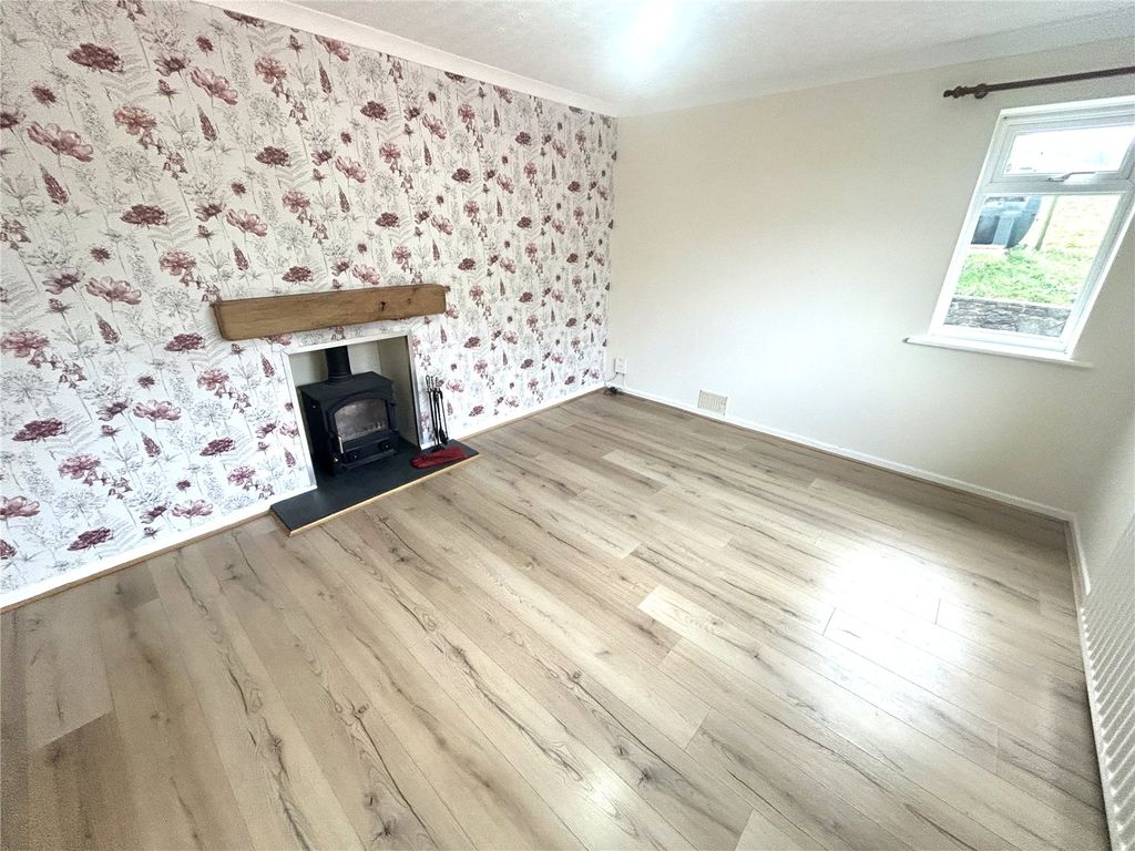 Additional image 4 of 3 bed bungalow to rentDunromin, Dolfor, Newtown, Powys SY16