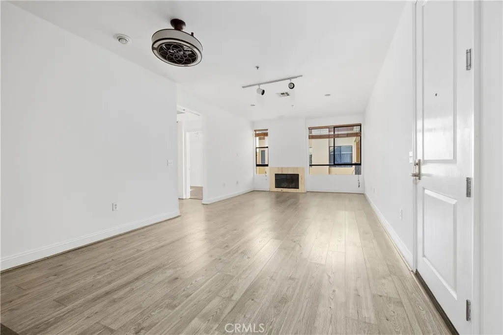 Additional image 30 of 6938 Laurel Canyon Blvd Unit 304, North Hollywood, CA 91605