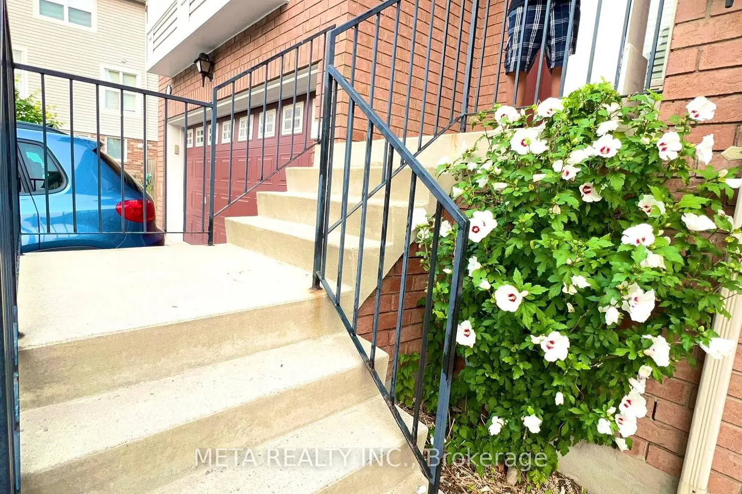 Additional image 2 of 5980 Whitehorn Avenue 156