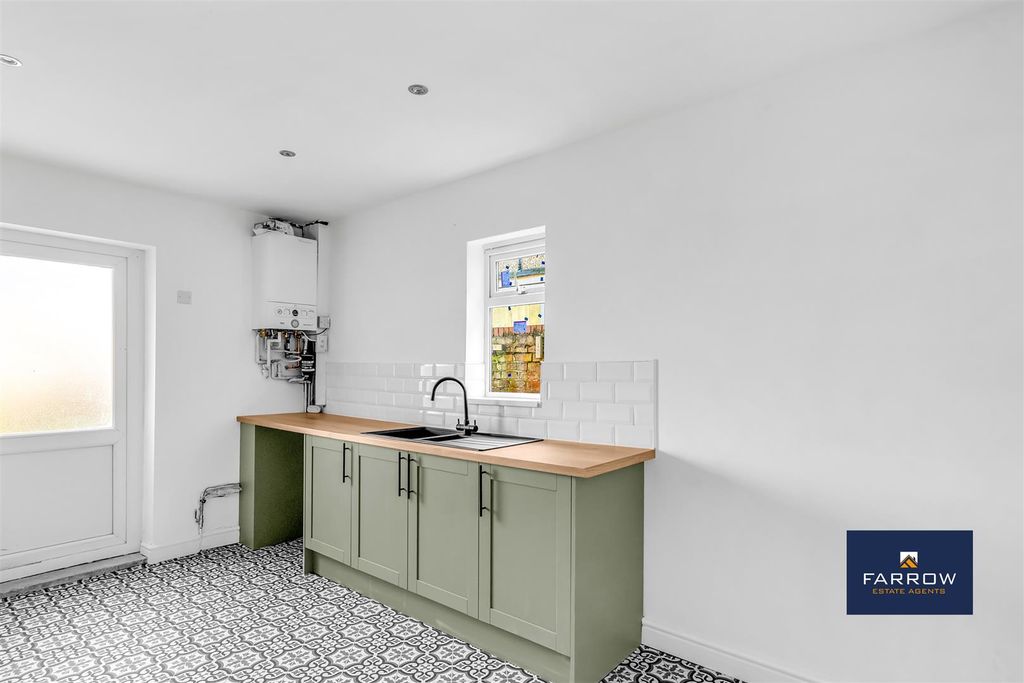 Additional image 9 of 4 bed terraced house to rentHainton Avenue, Grimsby DN32