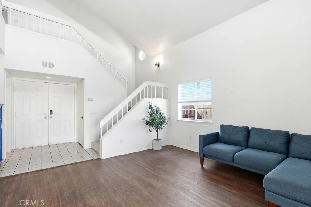 Additional image 3 of 344 Mildred St, Perris, CA 92571