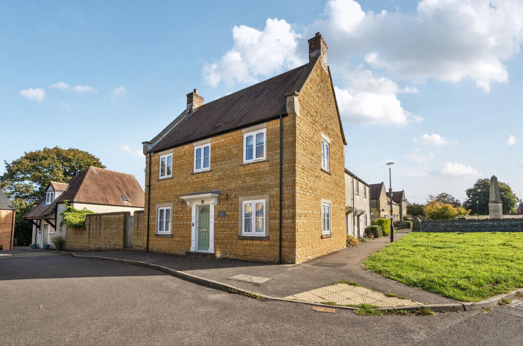 Blackberry Close, Shepton Mallet, BA4
