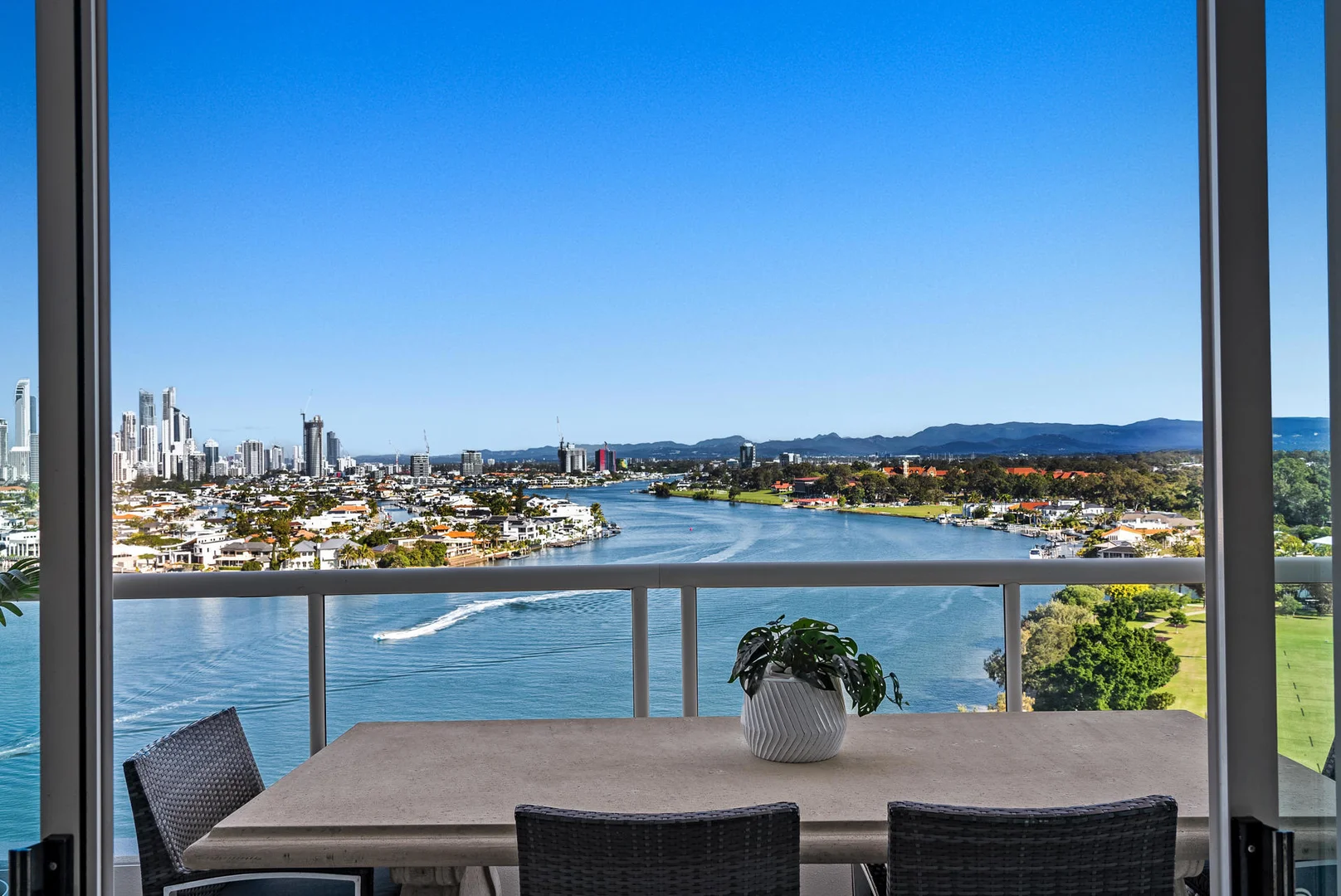 Additional image 19 of A15-2/75 Brighton Parade, Southport QLD 4215