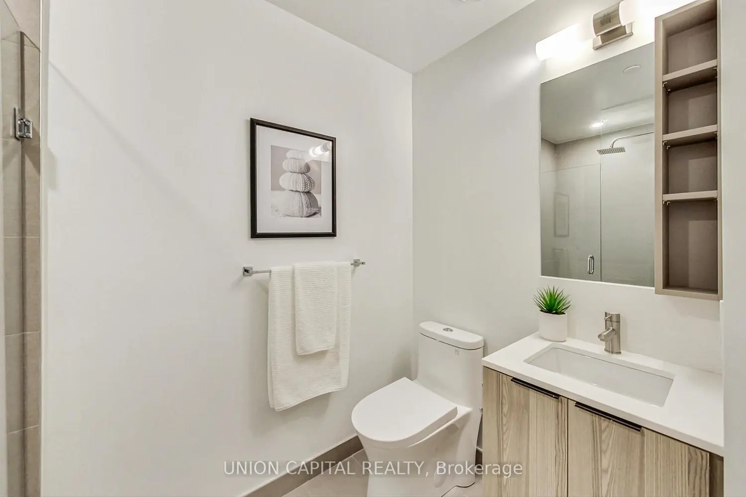 Additional image 18 of 55 Mercer Street 611