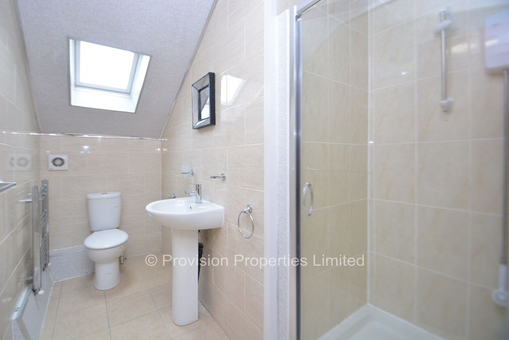 Additional image 19 of 8 bed semi-detached house to rentSt Michaels Villas, Headingley, Leeds LS6