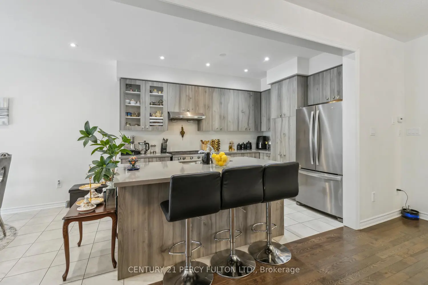 Additional image 6 of 7 Spinland Street