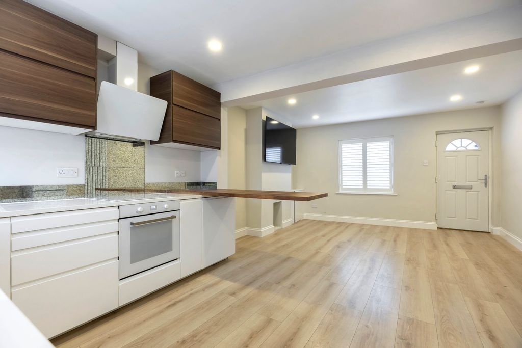 Additional image 4 of 2 bed end terrace house to rentFairview Street, Cheltenham GL52