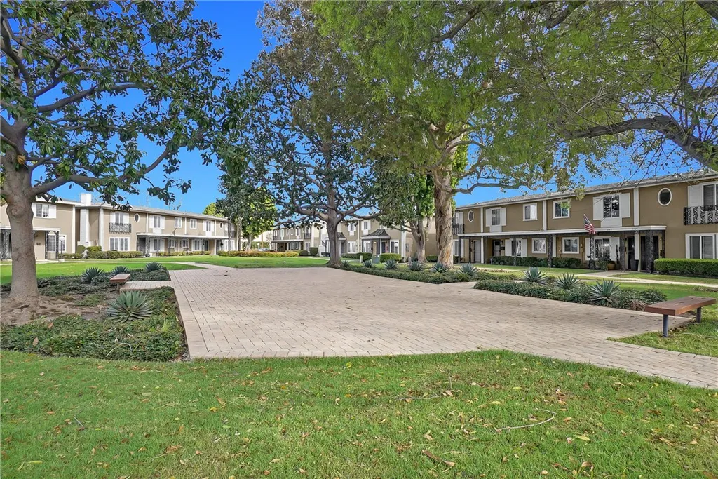 Additional image 14 of 1422 Deauville Place, Costa Mesa, CA 92626