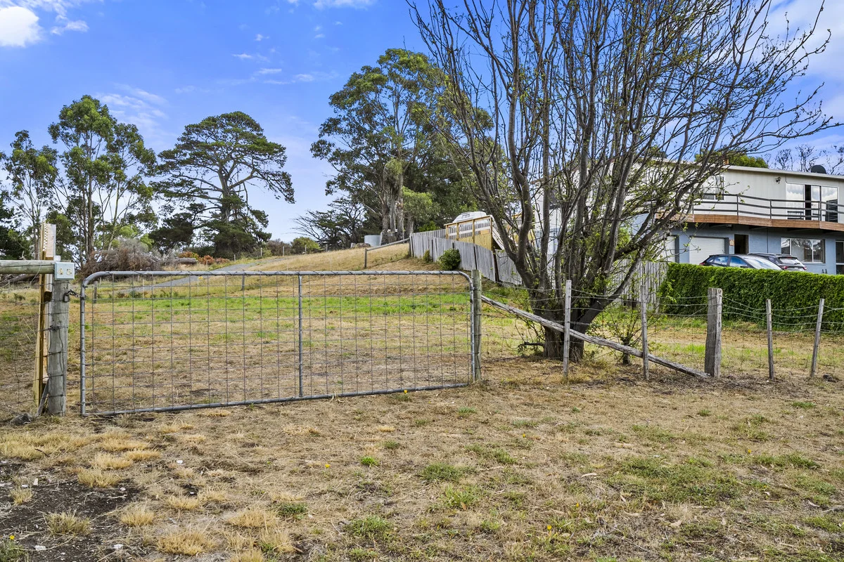 Additional image 7 of 1 & 2/48 Erle Street, Carlton River TAS 7173