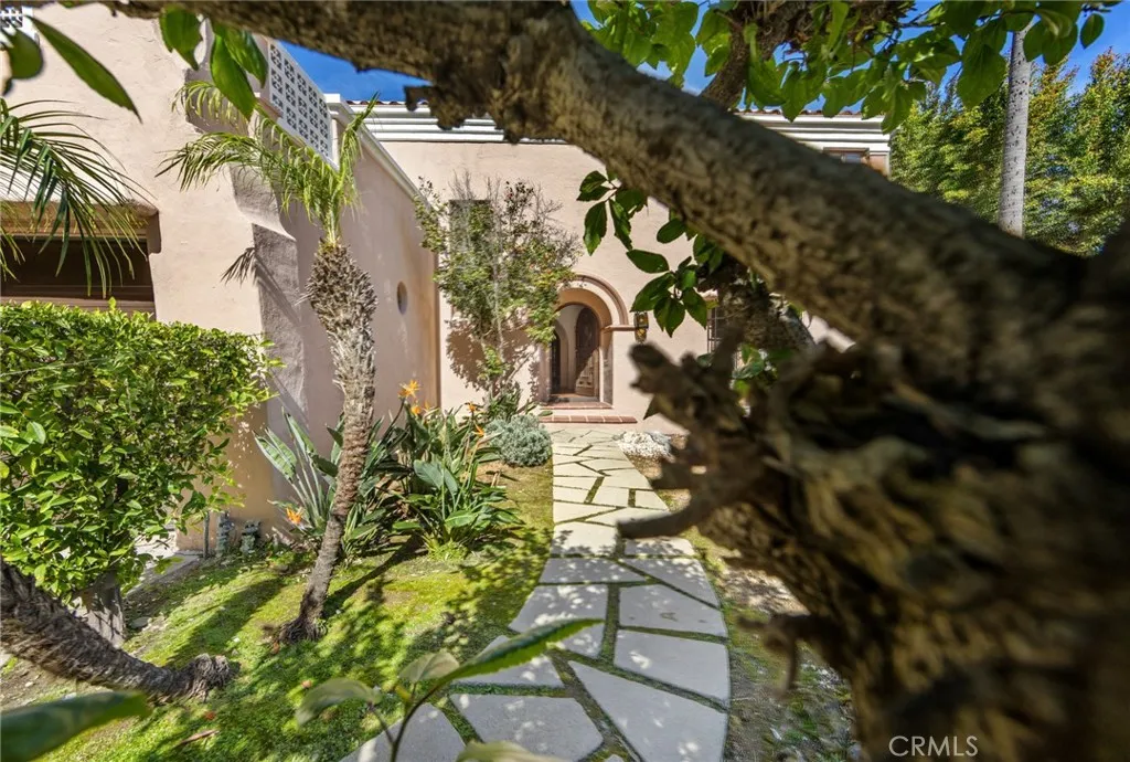 Additional image 3 of 3653 Shannon Rd, Los Angeles, CA 90027