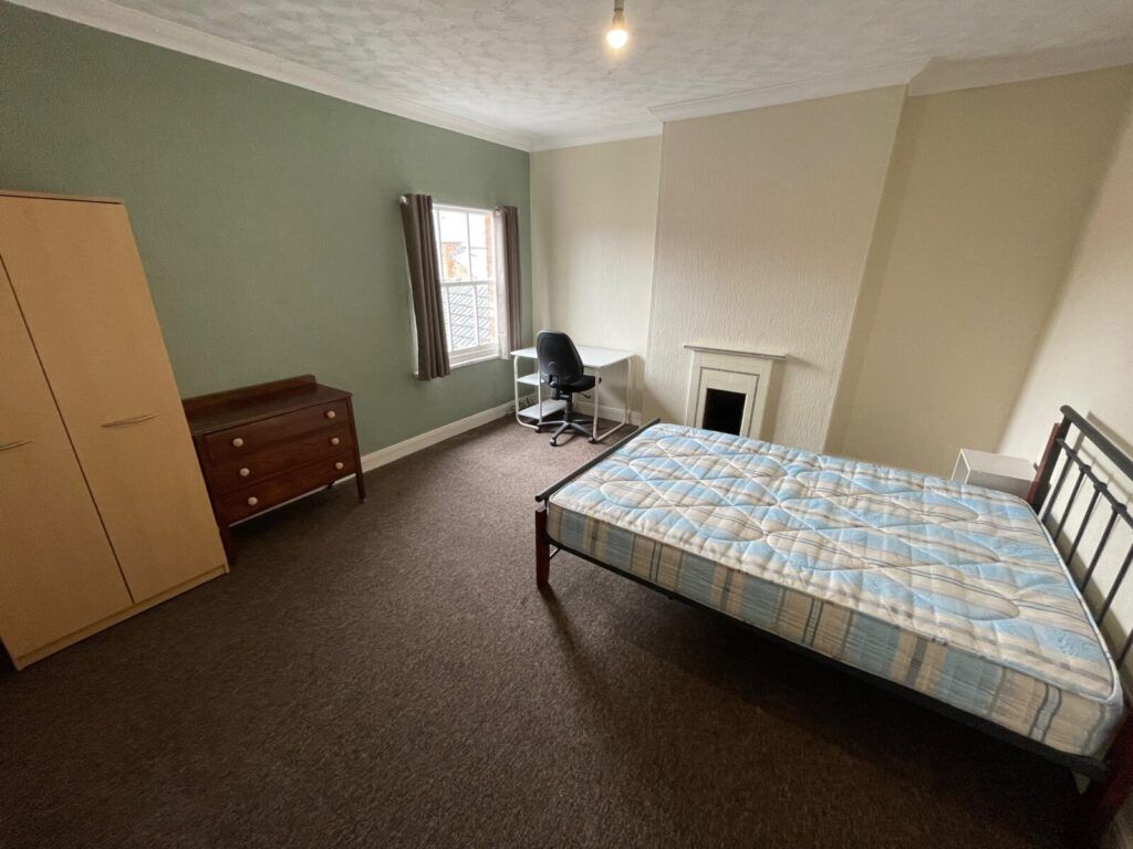 Additional image 4 of 3 bed flat to rentHinckley Road, Leicester LE3