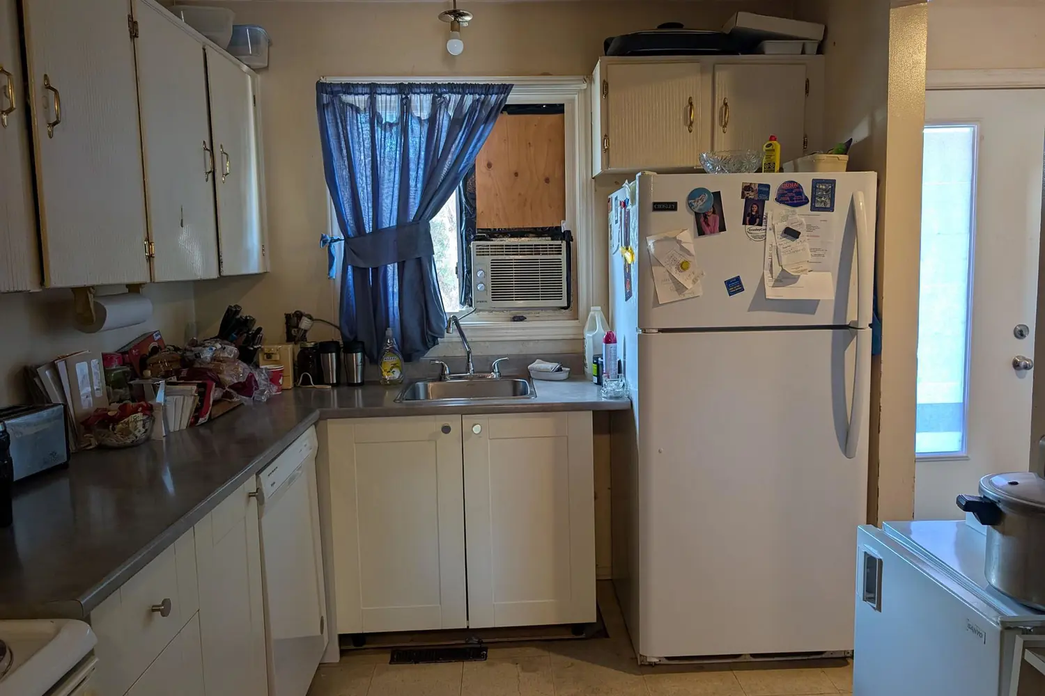 1767 Dondale Street 58 photo 4