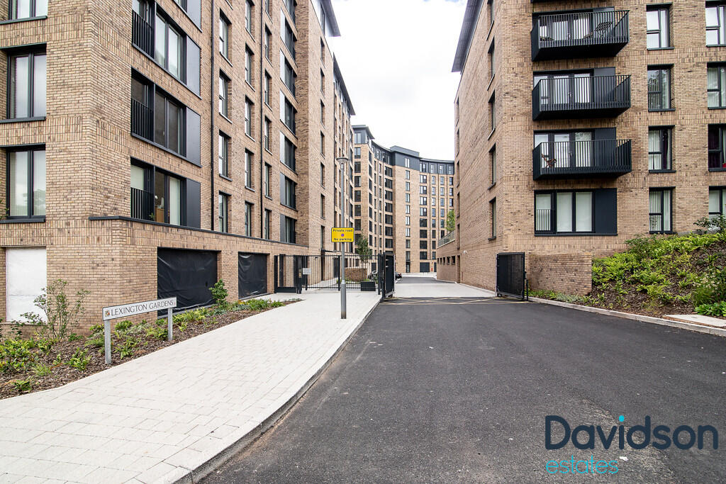 Additional image 10 of Lincoln Apartments, 3 Lexington Gardens