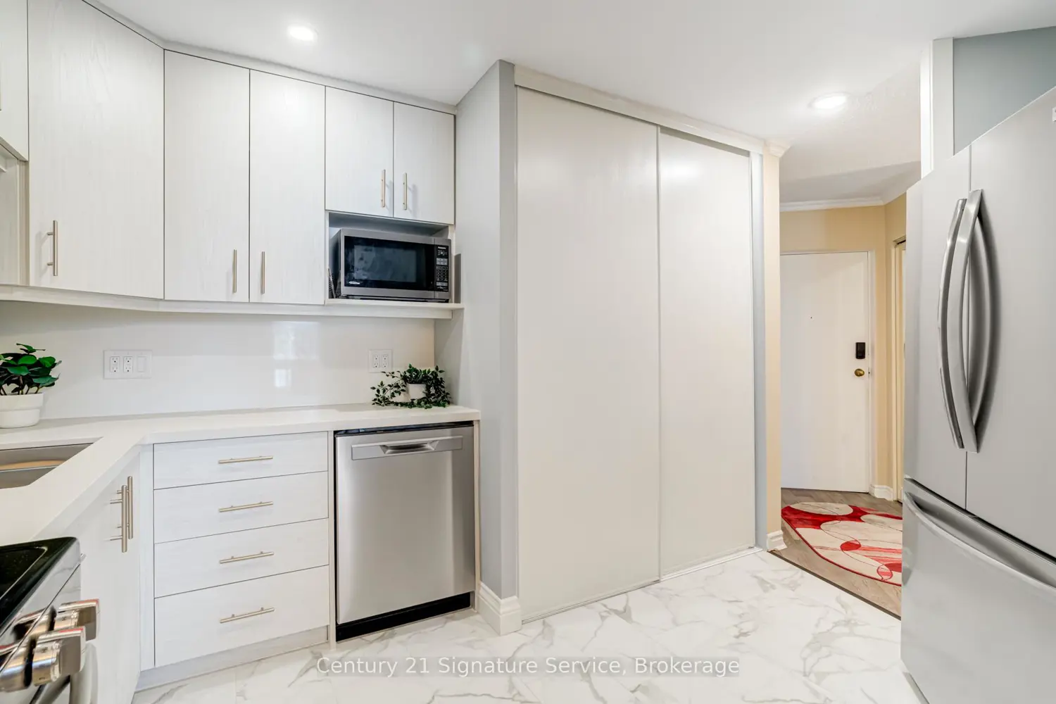 Additional image 2 of 2001 Bonnymede Drive 15