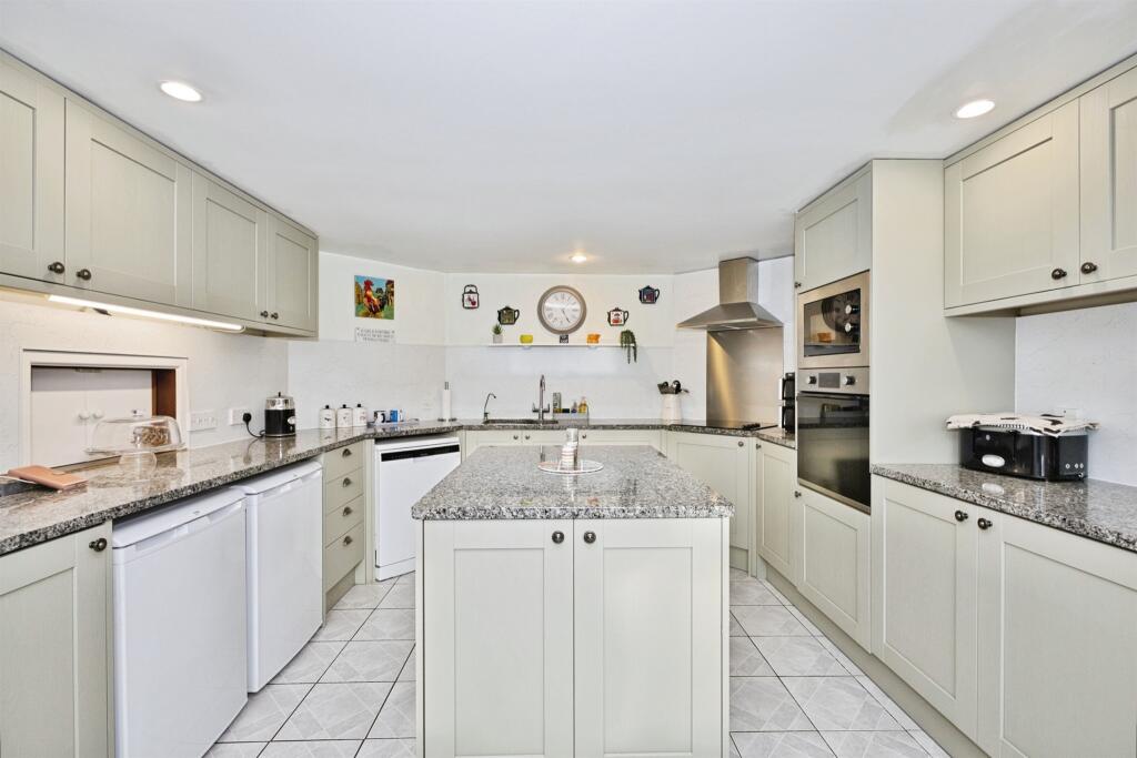 Additional image 4 of Hinton, Mudford, YEOVIL