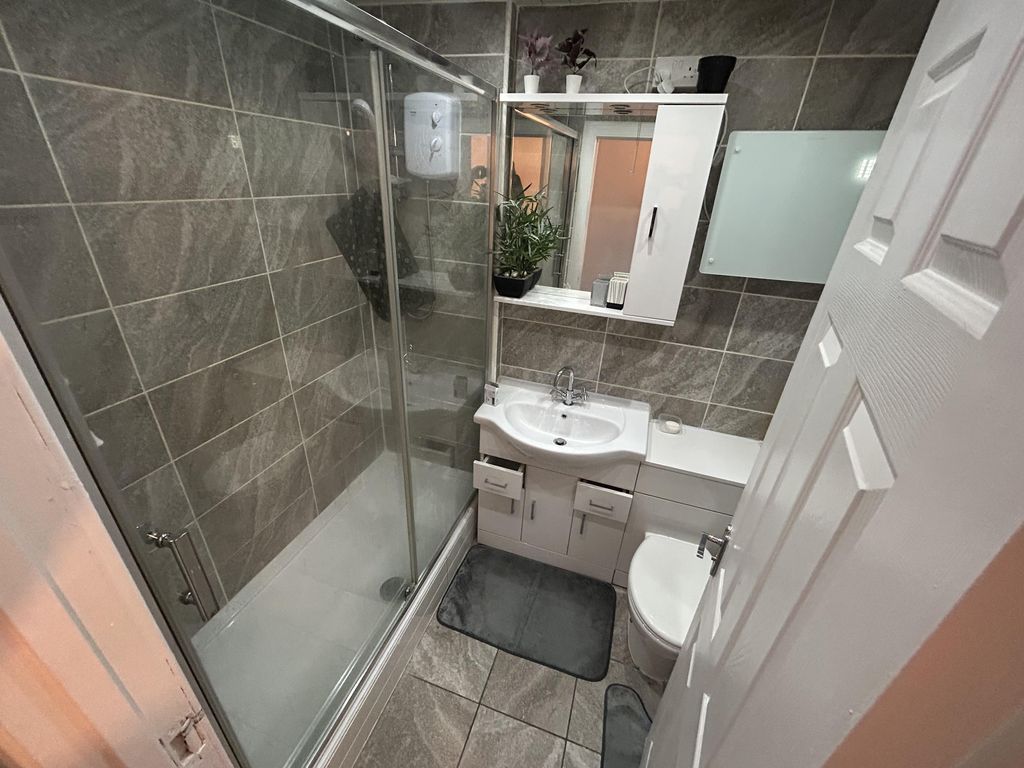 Additional image 10 of 2 bed detached house to rentPreston Place, Glasgow G42
