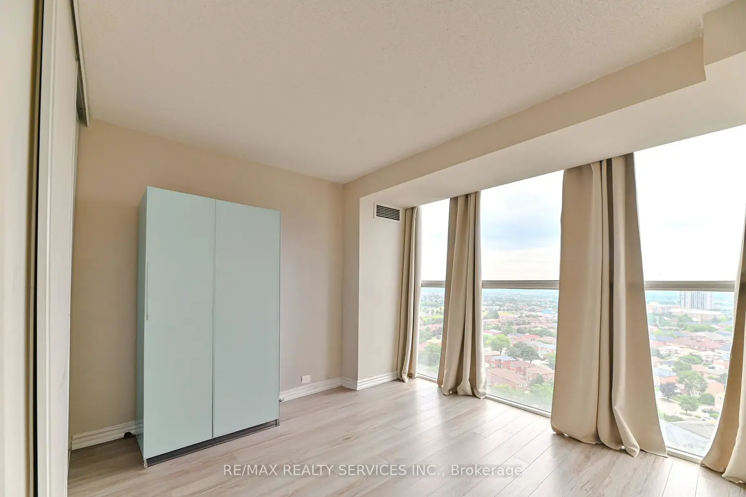 Additional image 17 of 35 Trailwood Drive 1911