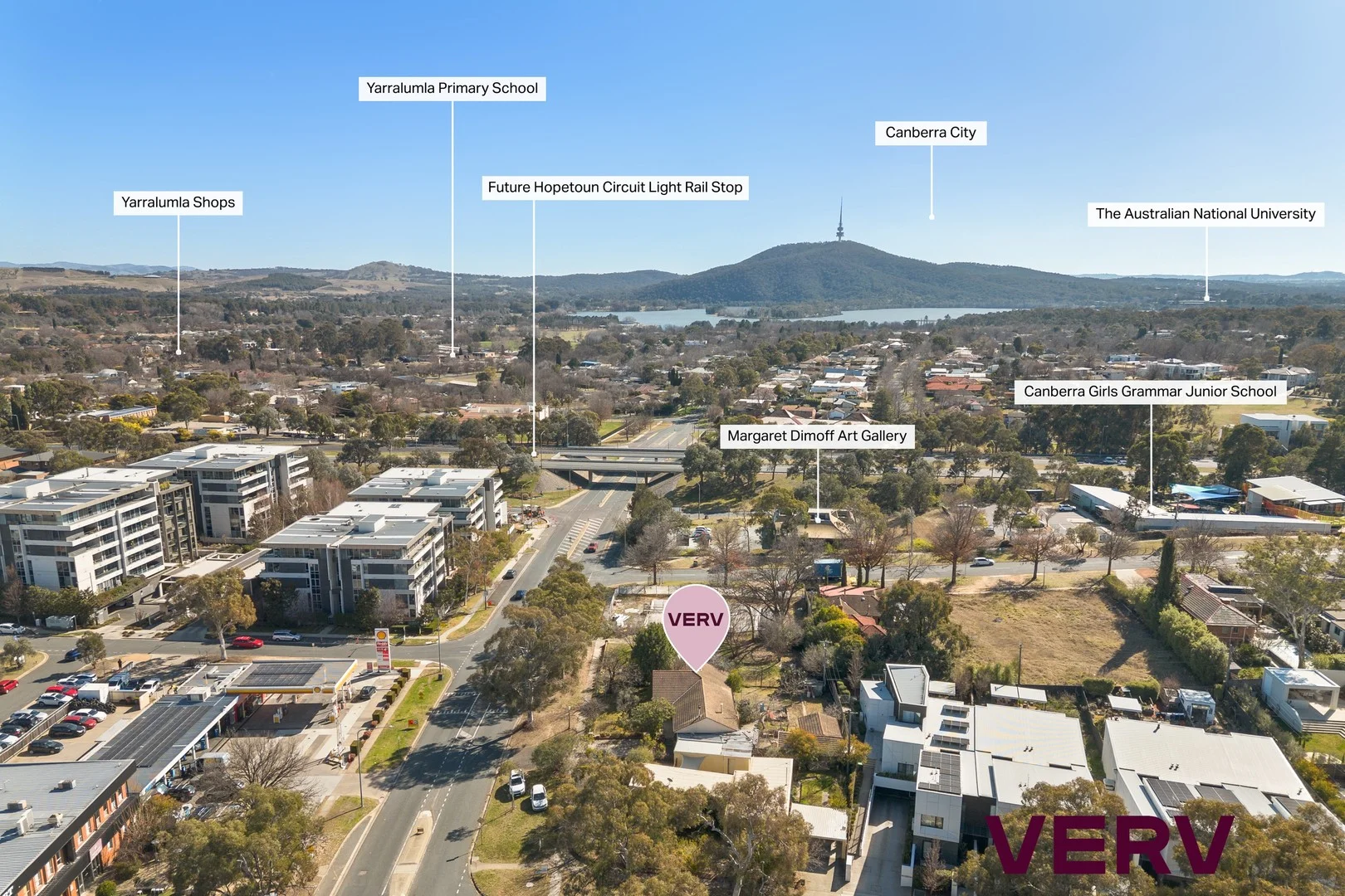 34 Hopetoun Circuit, Deakin ACT 2600