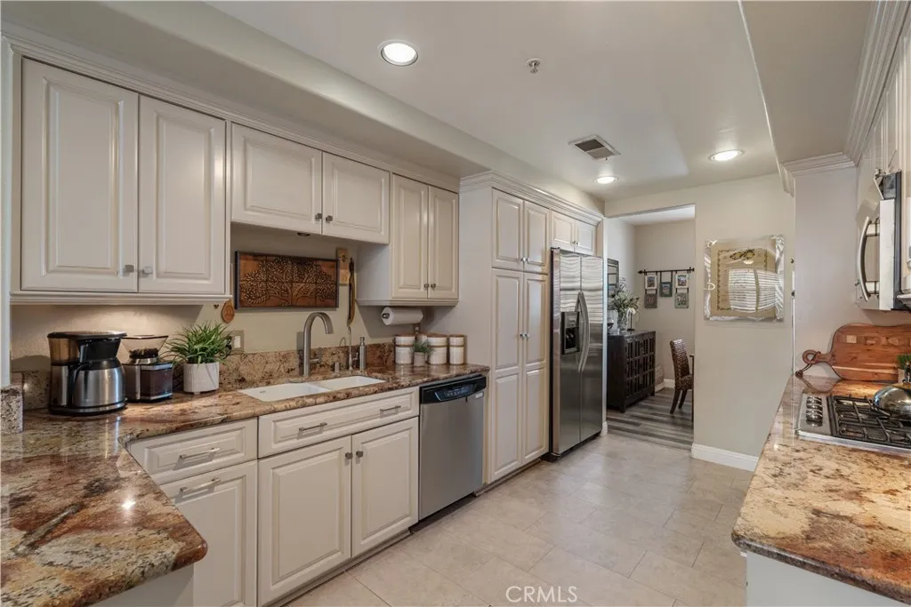 Additional image 47 of 5142 Warner Ave Unit 209, Huntington Beach, CA 92649