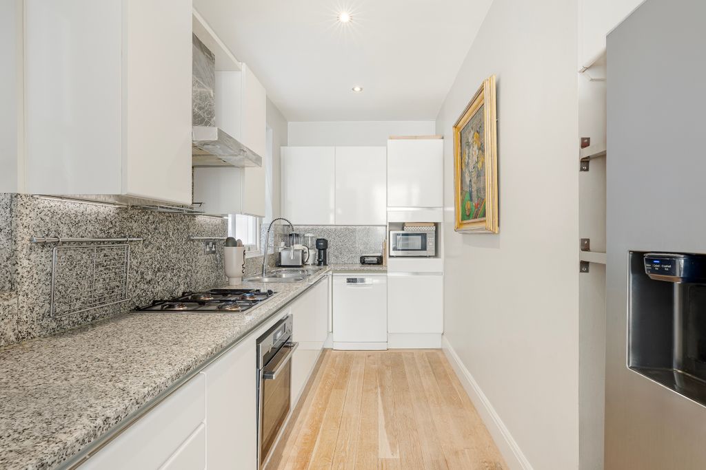 Additional image 5 of 3 bed flat to rentHolland Park, London W11