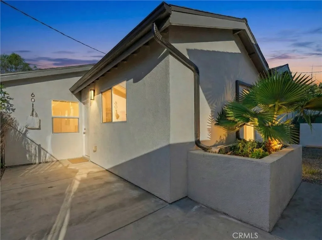 Additional image 42 of 6011 Arlington Ave, Los Angeles, CA 90043