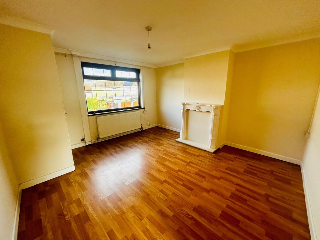 Additional image 8 of 3 bed semi-detached house to rentBeacons View, Neath SA11