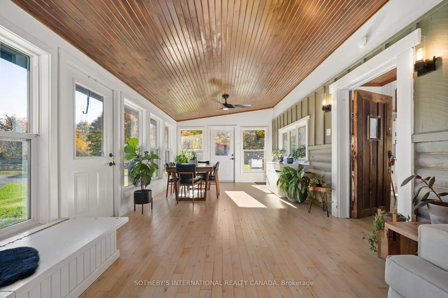 220 Easterbrook Road photo 3