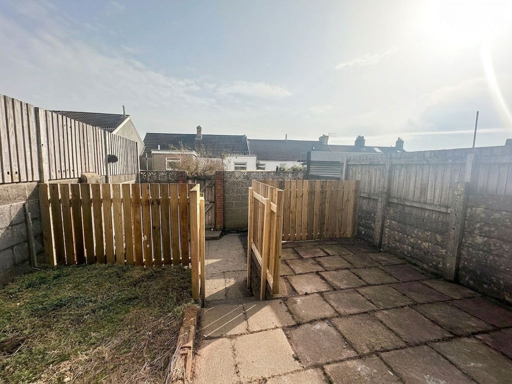 Additional image 3 of 3 bed terraced house to rentCaerhendy Street, Merthyr Tydfil CF47