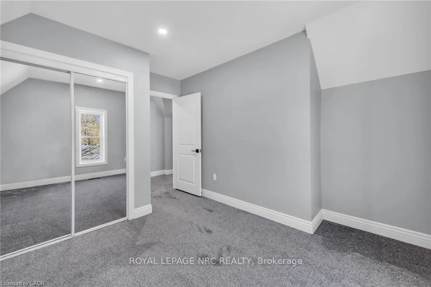 Additional image 4 of 2076 Main Street