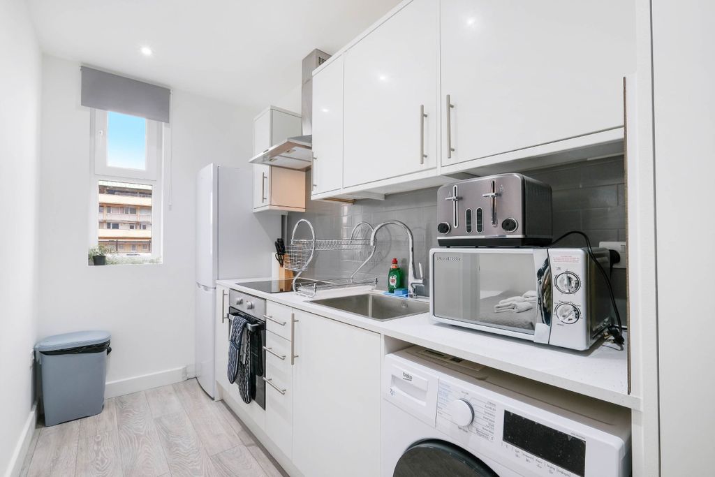 Additional image 8 of 1 bed flat to rentCorporation Street, Corby NN17